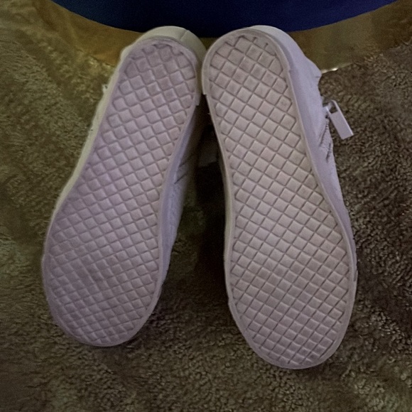 Steve Madden suede 6.5B wedge booties - Picture 5 of 7